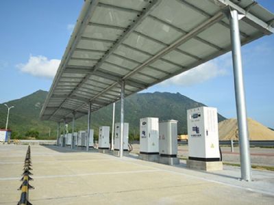 中國(guó)南方電網(wǎng)首座電動(dòng)公交充電站、廣西南寧竹溪立交電動(dòng)汽車充電站